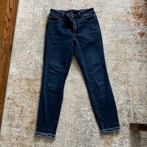 Lightly worn Ann Taylor petite curvy fit jeans
